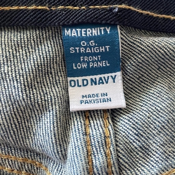 Old Navy Maternity Front Low Panel O.G. Straight Cuffed Jean Shorts 4 NEW - Picture 7 of 10